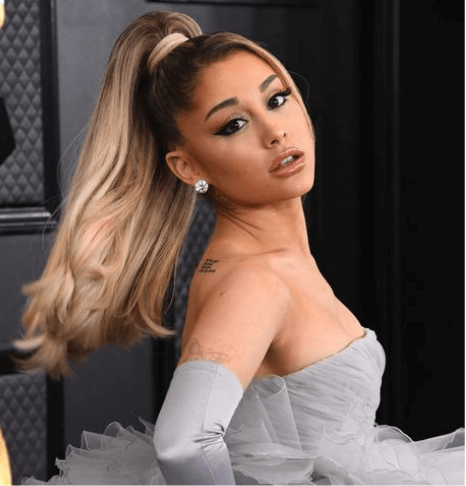 Ariana Grande Feet, Best Hot, pregnant, leaked, butt and More Details